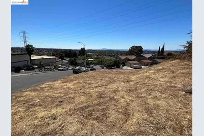 401 Avian Drive, Vallejo, CA 94591 - Photo 2