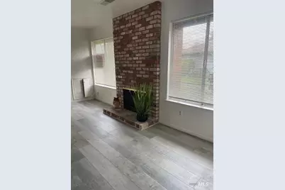 27 Woodgreen Street, Santa Rosa, CA 95409 - Photo 4