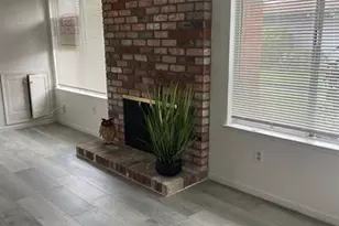 27 Woodgreen St, Santa Rosa, CA 95409 - Photo 4