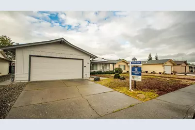 128 Lassen Circle, Vacaville, CA 95687 - Photo 4