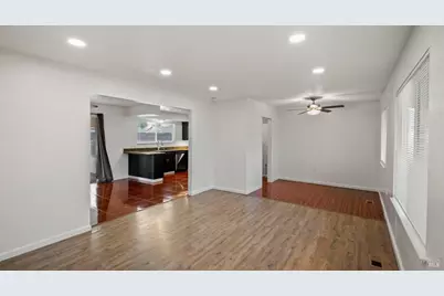 128 Lassen Circle, Vacaville, CA 95687 - Photo 6