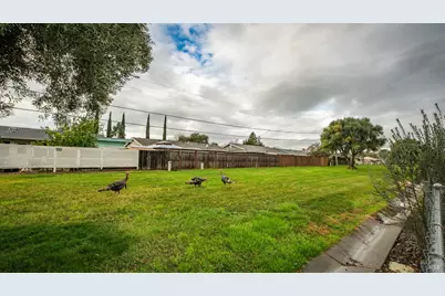 128 Lassen Circle, Vacaville, CA 95687 - Photo 34