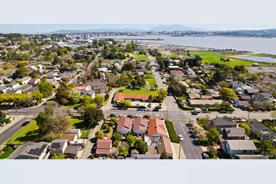803 E 5th Street, Benicia, CA 94510 - Photo 22