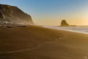 15691 Forest View Rd, Manchester, CA 95459 - Photo 6