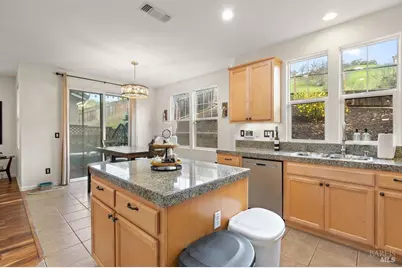 8128 Carlisle Way, Vallejo, CA 94591 - Photo 8