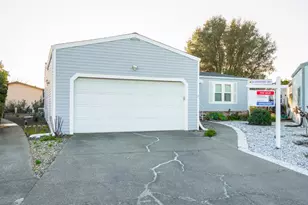 212 Julie Pl, Napa, CA 94558 - Photo 2