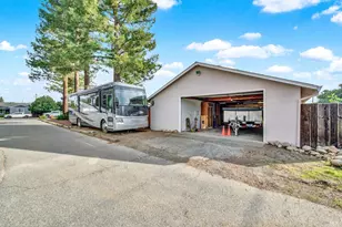 689 W C St, Dixon, CA 95620 - Photo 76