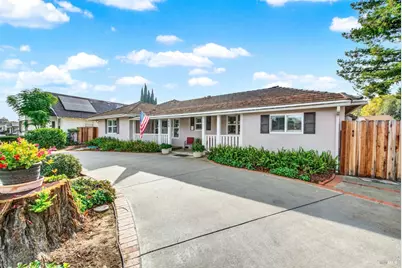 689 W C Street, Dixon, CA 95620 - Photo 14