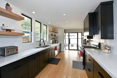 2470 W Pueblo Avenue, Napa, CA 94558 - Photo 14