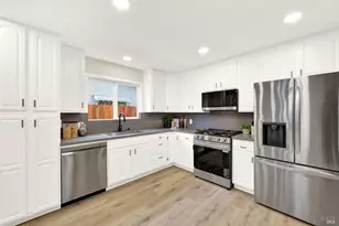 880 Trysail Ct, Vacaville, CA 95687 - Photo 6