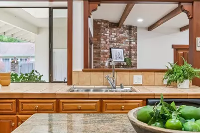 517 Fairway Drive, Novato, CA 94949 - Photo 22