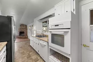 4305 Fistor Dr, Santa Rosa, CA 95409 - Photo 24