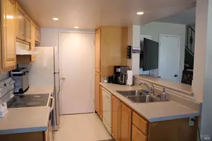 29 Sailmaker Ct, San Rafael, CA 94903 - Photo 12