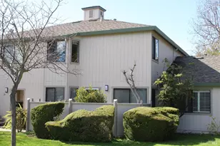 29 Sailmaker Ct, San Rafael, CA 94903 - Photo 2