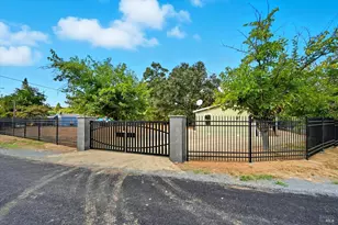8827 Quarterhorse Ln, Lower Lake, CA 95457 - Photo 2