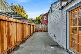 1594 Laurel St, Napa, CA 94559 - Photo 20