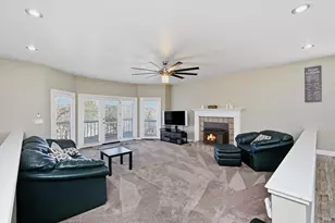 19246 N Shore Ct, Hidden Valley Lake, CA 95467 - Photo 18