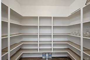 19246 N Shore Ct, Hidden Valley Lake, CA 95467 - Photo 12