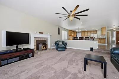 19246 N Shore Court, Hidden Valley Lake, CA 95467 - Photo 16