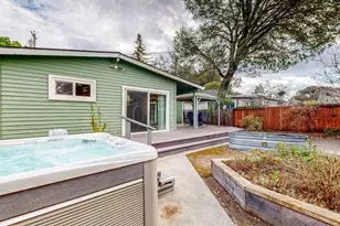 18046 Comstock Ave, Sonoma, CA 95476 - Photo 24