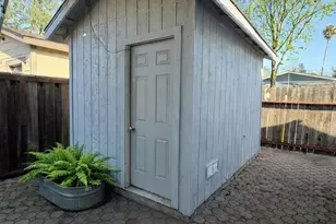 98 Leisure Park Cir, Santa Rosa, CA 95401 - Photo 24