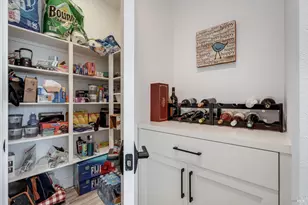 303 Flagship Dr, Napa, CA 94558 - Photo 20