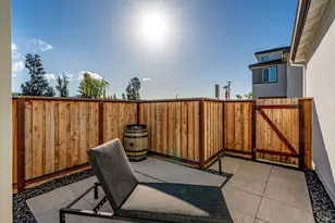 303 Flagship Dr, Napa, CA 94558 - Photo 2