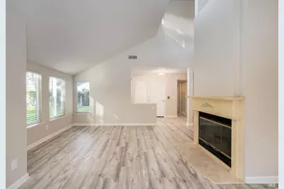 2322 Lakeview Drive, Santa Rosa, CA 95405 - Photo 4