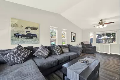 369 Kendrick Lane, Vacaville, CA 95687 - Photo 12