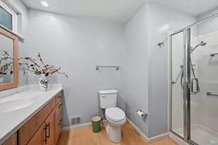 6480 Meadowridge Dr, Santa Rosa, CA 95409 - Photo 18