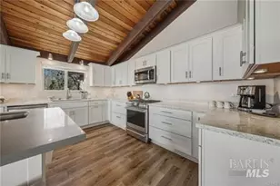 10165 Lakeshore Dr, Clearlake, CA 95422 - Photo 12