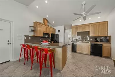10165 Lakeshore Drive, Clearlake, CA 95422 - Photo 38