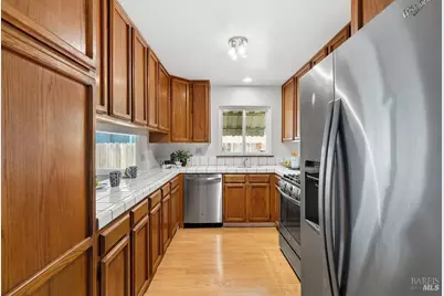 520 Raymond Drive, Benicia, CA 94510 - Photo 6