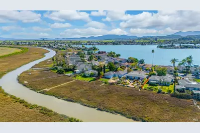 289 Montego Key, Novato, CA 94949 - Photo 40