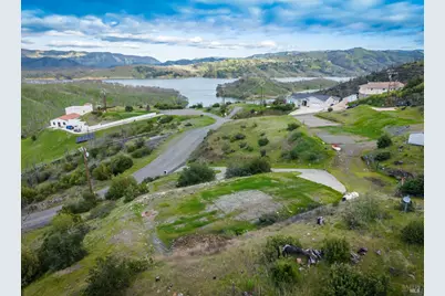 253 Mulford Drive, Napa, CA 94558 - Photo 2