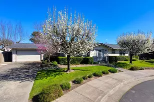 135 Fulton Pl, Windsor, CA 95492 - Photo 1