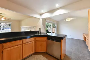 135 Fulton Pl, Windsor, CA 95492 - Photo 18