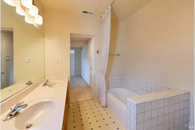 135 Fulton Place, Windsor, CA 95492 - Photo 22