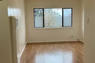 212 S E St, Santa Rosa, CA 95404 - Photo 1