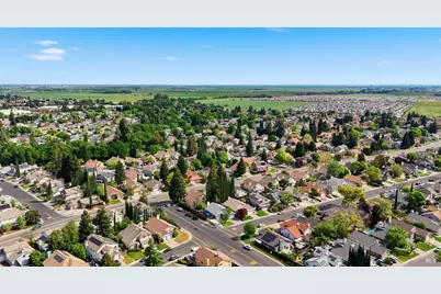 701 Oak Brook Drive, Vacaville, CA 95687 - Photo 38