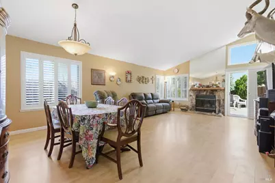 701 Oak Brook Drive, Vacaville, CA 95687 - Photo 16