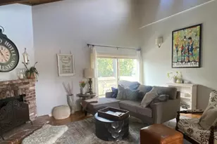 46 Acorn Cir, Petaluma, CA 94952 - Photo 2