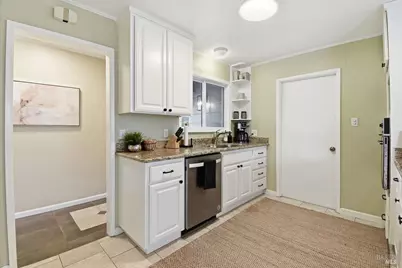 2323 Olympia Drive, Santa Rosa, CA 95405 - Photo 10