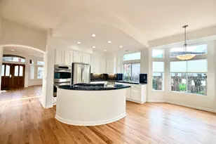 1717 Brompton St, Petaluma, CA 94954 - Photo 2