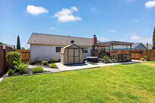 1504 El Morro Ln, Suisun City, CA 94585 - Photo 32