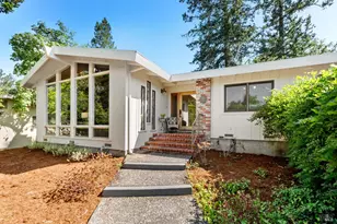 304 High St, Calistoga, CA 94515 - Photo 2