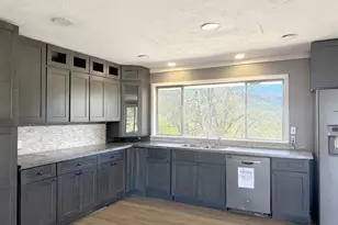 27150 Mendocino Pass Rd, Covelo, CA 95428 - Photo 8