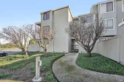 2 Lakeview Court, Novato, CA 94947 - Photo 2