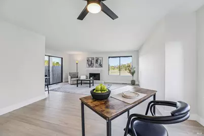 2 Lakeview Court, Novato, CA 94947 - Photo 8