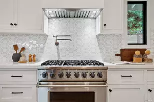 602 Chapman Dr, Corte Madera, CA 94925 - Photo 12